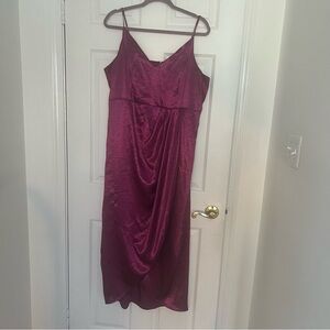 Express Metallic Purple Magenta Silky Gathered Spaghetti Strap Evening Dress